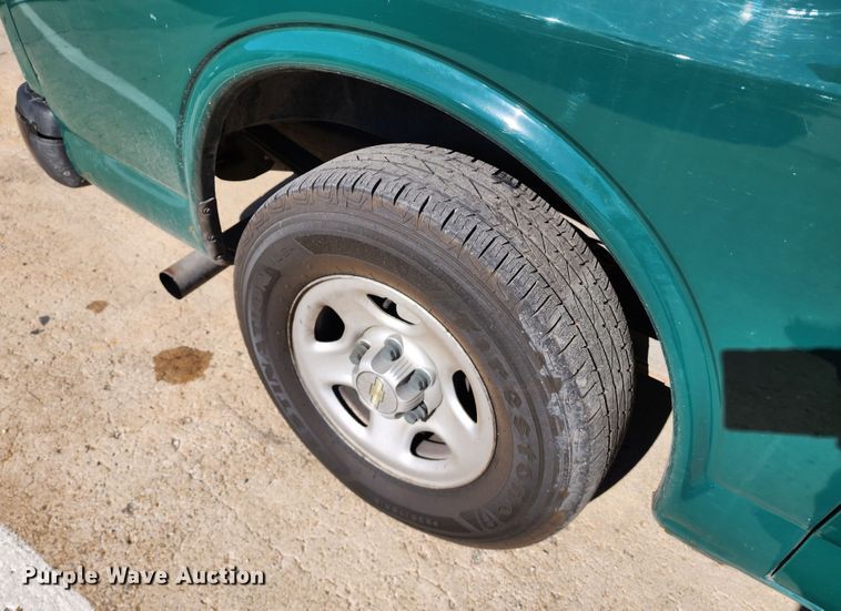 image for item DC6179 2006 Chevrolet Express 1500  van