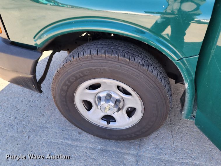 image for item DC6179 2006 Chevrolet Express 1500  van