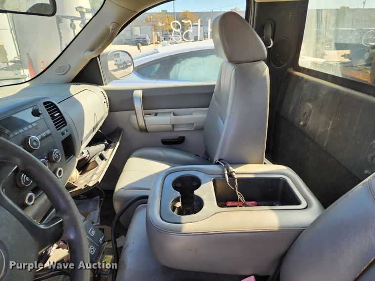 image for item DC6182 2009 Chevrolet Silverado 3500HD  pickup truck