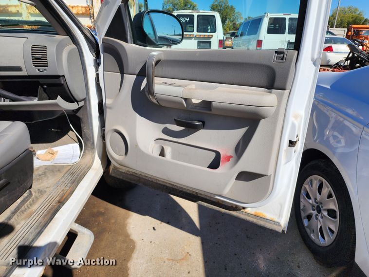 image for item DC6182 2009 Chevrolet Silverado 3500HD  pickup truck