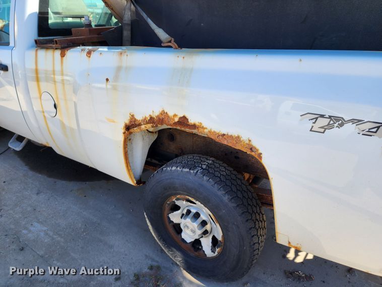 image for item DC6182 2009 Chevrolet Silverado 3500HD  pickup truck