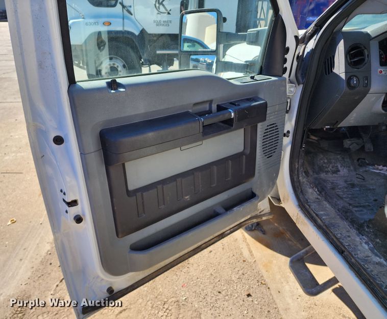 image for item DC6183 2011 Ford F350 Super Duty XL  dump bed pickup truck