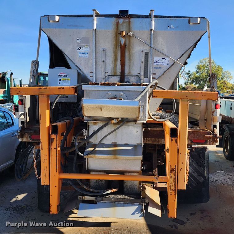 image for item DC6184 2007 International 7300  dump truck