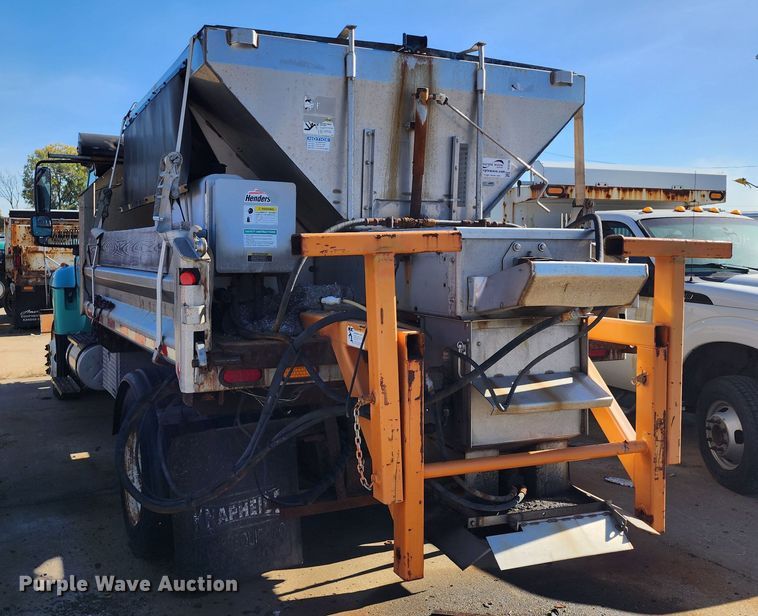 image for item DC6184 2007 International 7300  dump truck