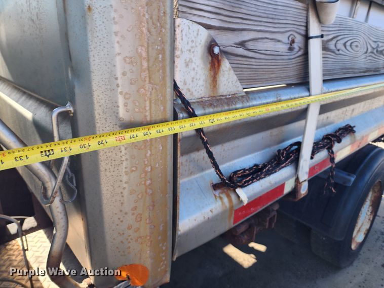 image for item DC6184 2007 International 7300  dump truck