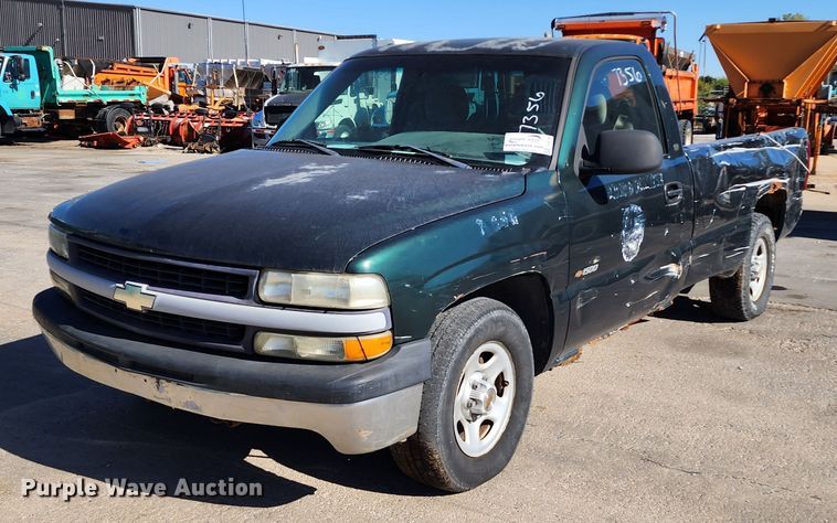 image for item DC6185 2002 Chevrolet Silverado 1500  pickup truck
