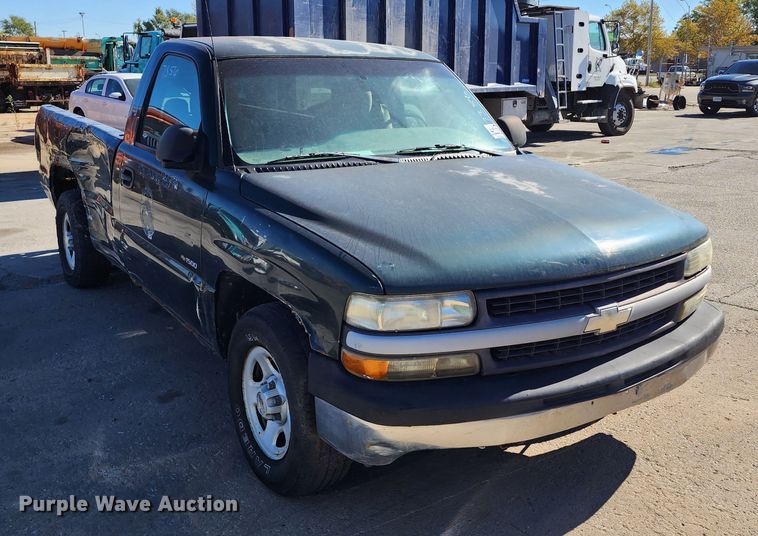image for item DC6185 2002 Chevrolet Silverado 1500  pickup truck