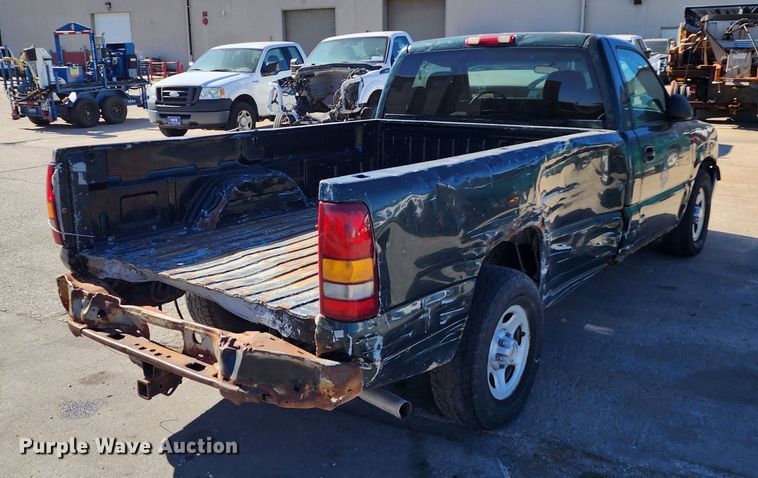 image for item DC6185 2002 Chevrolet Silverado 1500  pickup truck