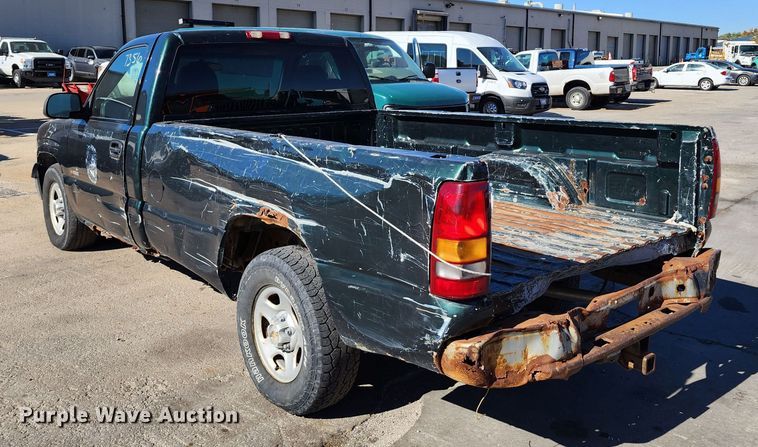 image for item DC6185 2002 Chevrolet Silverado 1500  pickup truck