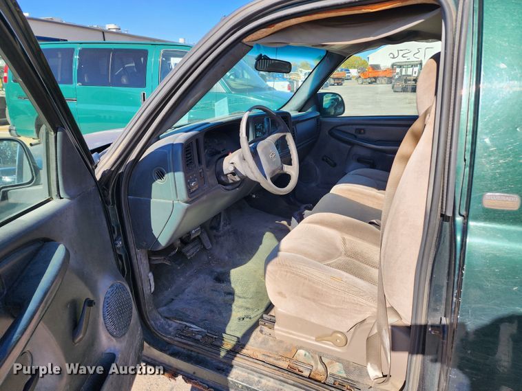 image for item DC6185 2002 Chevrolet Silverado 1500  pickup truck