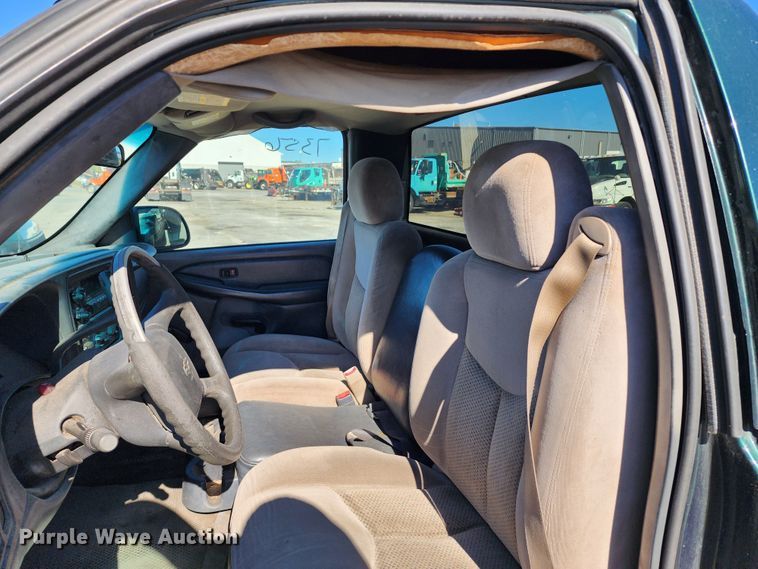 image for item DC6185 2002 Chevrolet Silverado 1500  pickup truck