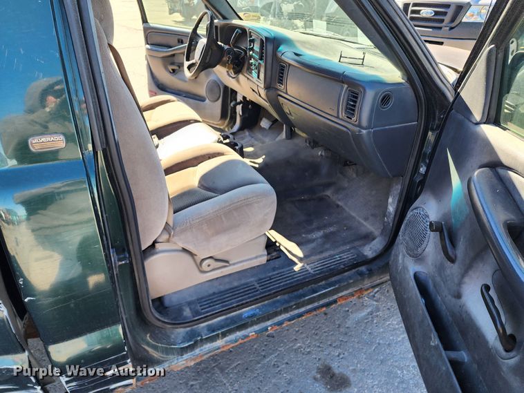 image for item DC6185 2002 Chevrolet Silverado 1500  pickup truck