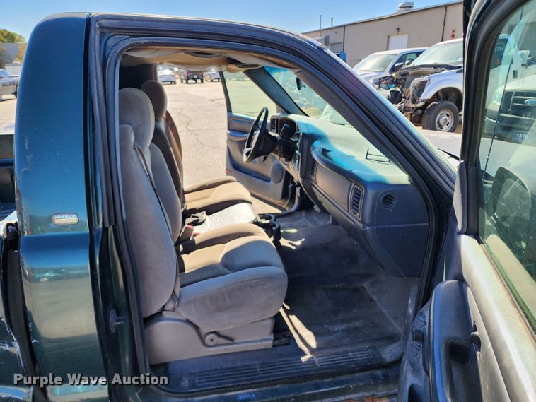 image for item DC6185 2002 Chevrolet Silverado 1500  pickup truck