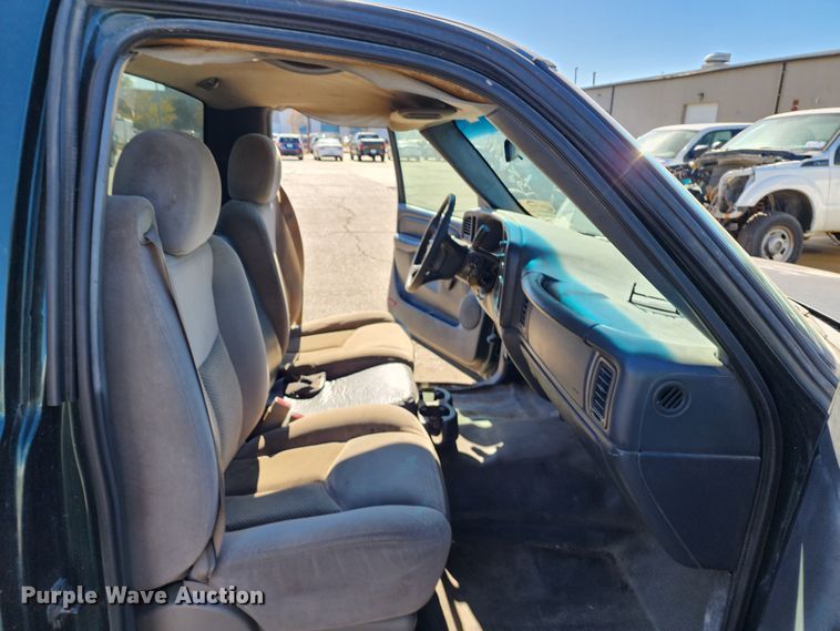 image for item DC6185 2002 Chevrolet Silverado 1500  pickup truck