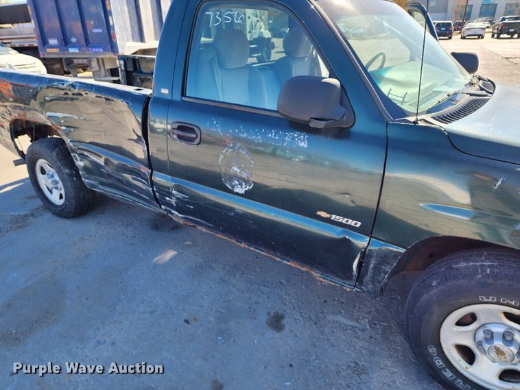 image for item DC6185 2002 Chevrolet Silverado 1500  pickup truck