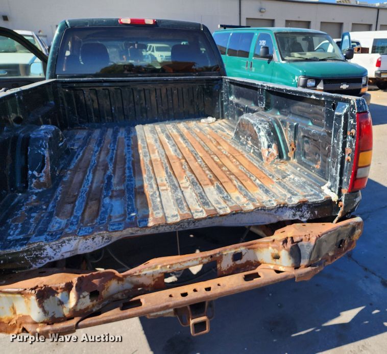 image for item DC6185 2002 Chevrolet Silverado 1500  pickup truck