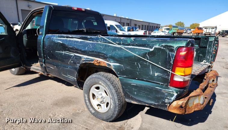 image for item DC6185 2002 Chevrolet Silverado 1500  pickup truck