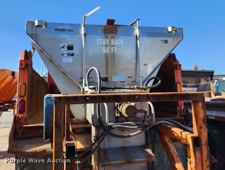 image for item DC6187 2009 International 7600  dump truck