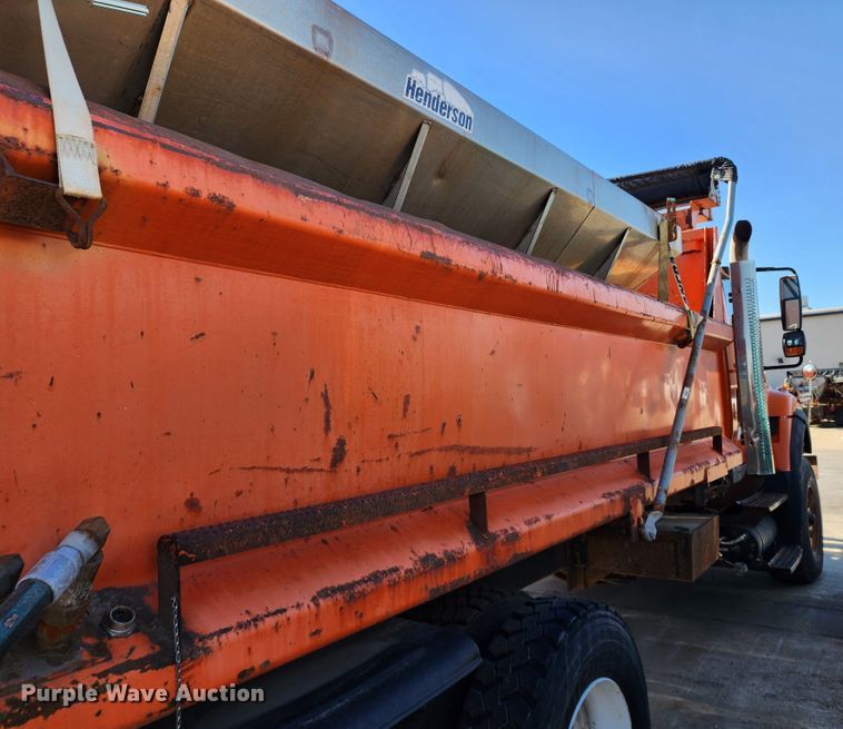 image for item DC6187 2009 International 7600  dump truck