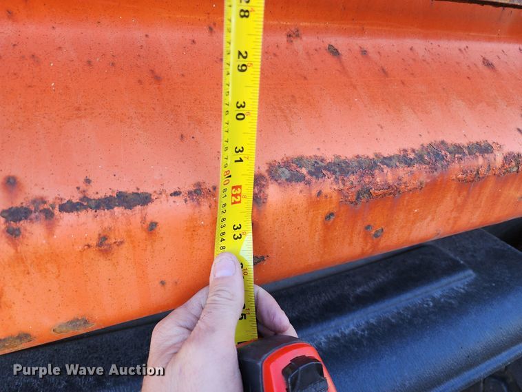 image for item DC6187 2009 International 7600  dump truck