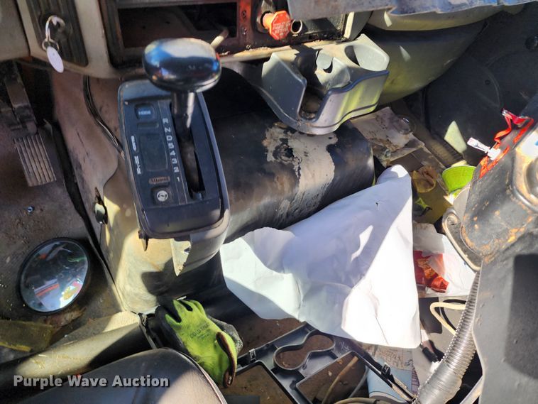 image for item DC6187 2009 International 7600  dump truck