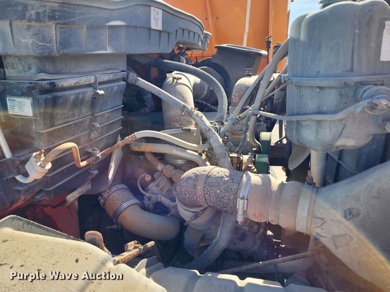 image for item DC6187 2009 International 7600  dump truck