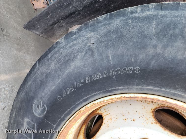 image for item DC6187 2009 International 7600  dump truck