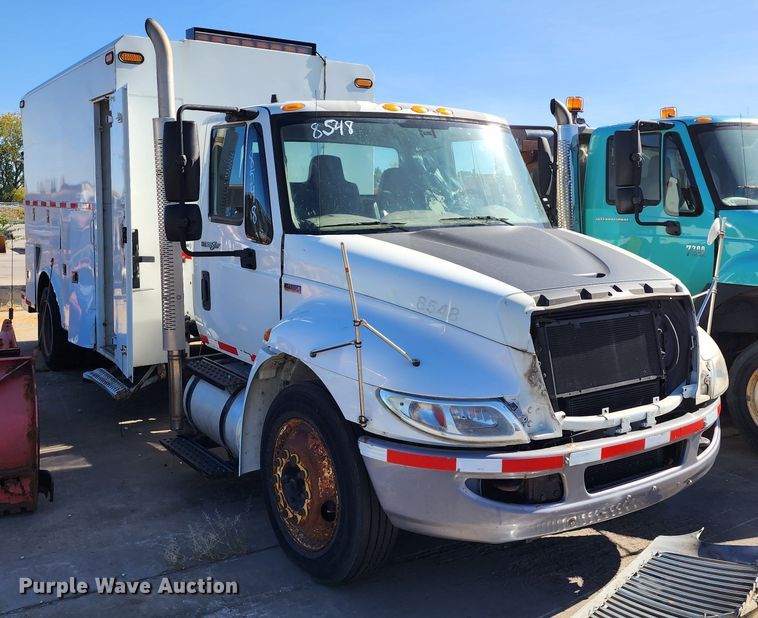 image for item DC6188 2013 International 4300  utility / service truck