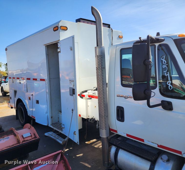 image for item DC6188 2013 International 4300  utility / service truck