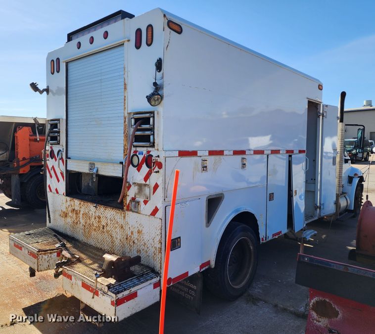 image for item DC6188 2013 International 4300  utility / service truck