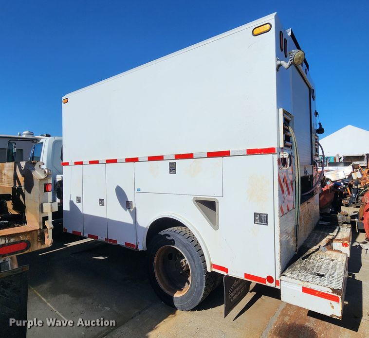 image for item DC6188 2013 International 4300  utility / service truck