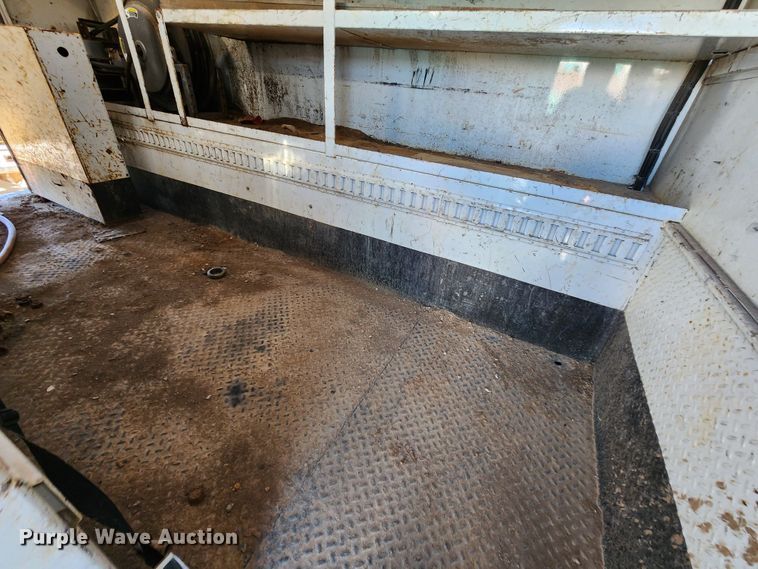 image for item DC6188 2013 International 4300  utility / service truck