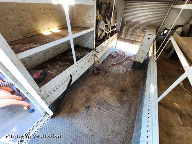 image for item DC6188 2013 International 4300  utility / service truck