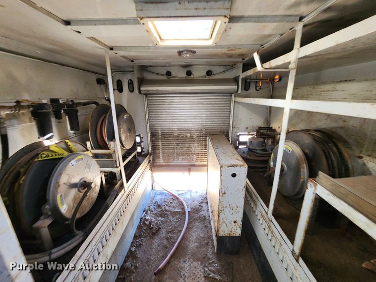 image for item DC6188 2013 International 4300  utility / service truck