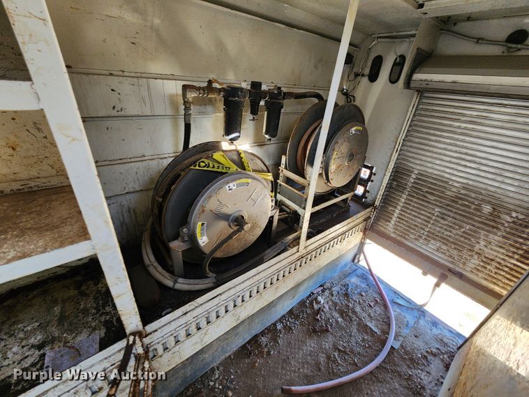 image for item DC6188 2013 International 4300  utility / service truck