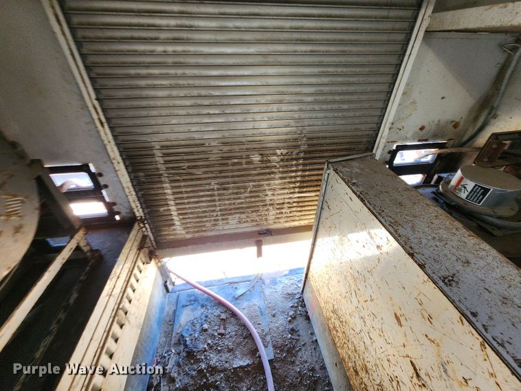 image for item DC6188 2013 International 4300  utility / service truck