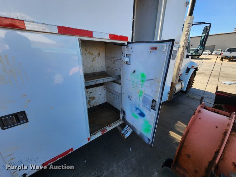 image for item DC6188 2013 International 4300  utility / service truck