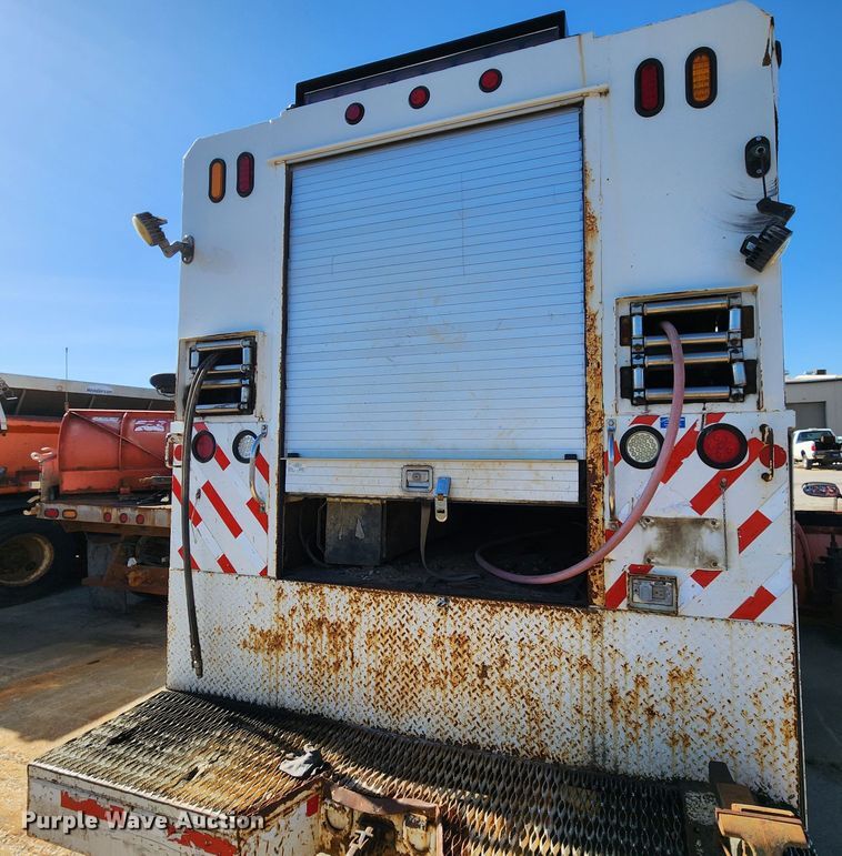 image for item DC6188 2013 International 4300  utility / service truck