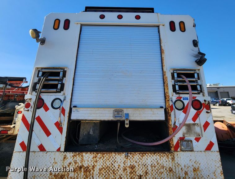 image for item DC6188 2013 International 4300  utility / service truck