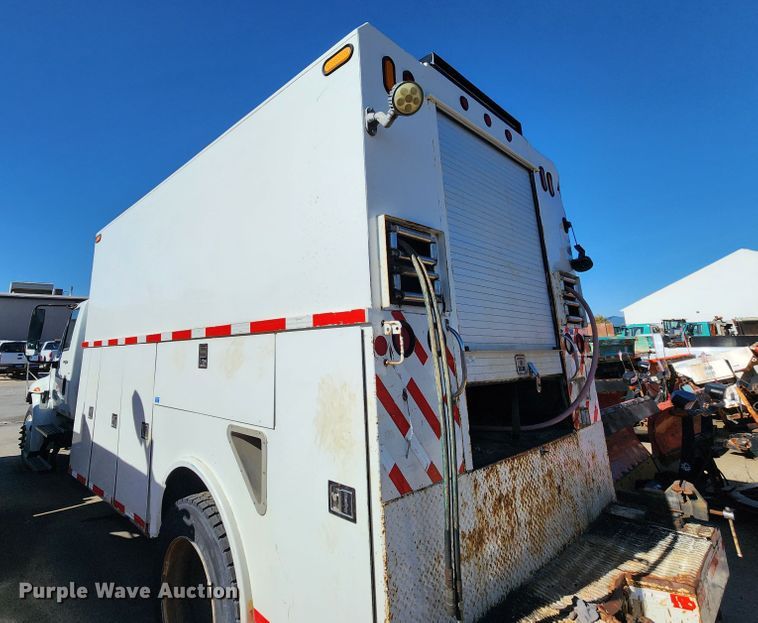 image for item DC6188 2013 International 4300  utility / service truck