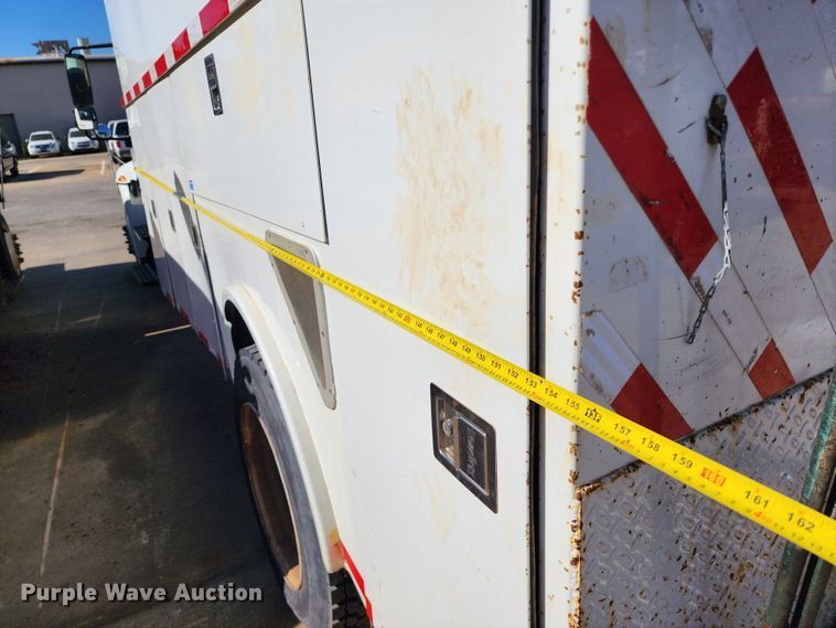 image for item DC6188 2013 International 4300  utility / service truck