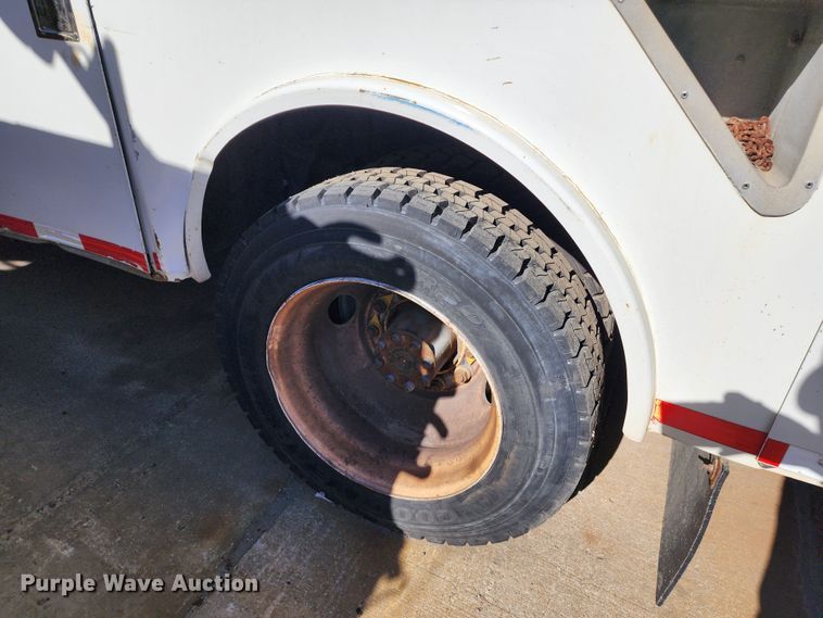 image for item DC6188 2013 International 4300  utility / service truck