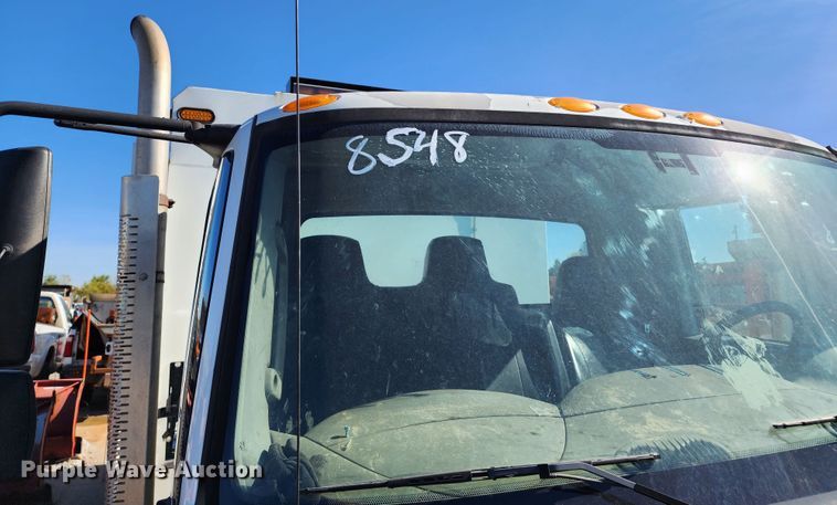 image for item DC6188 2013 International 4300  utility / service truck