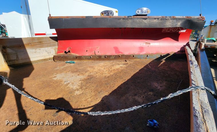 image for item DC6189 2007 International 7300  dump truck