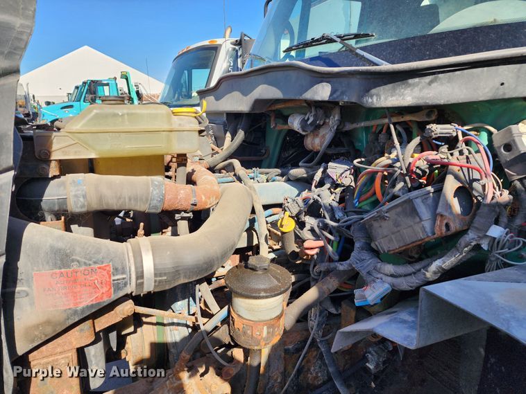 image for item DC6189 2007 International 7300  dump truck