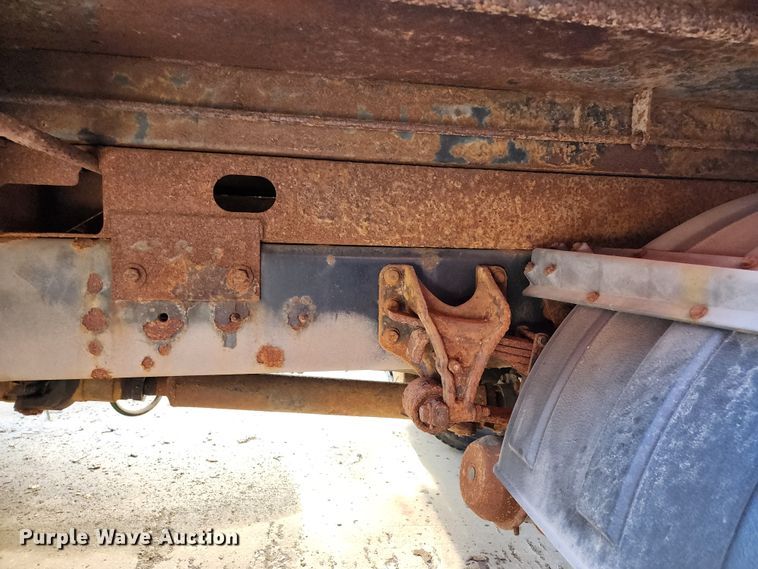 image for item DC6189 2007 International 7300  dump truck