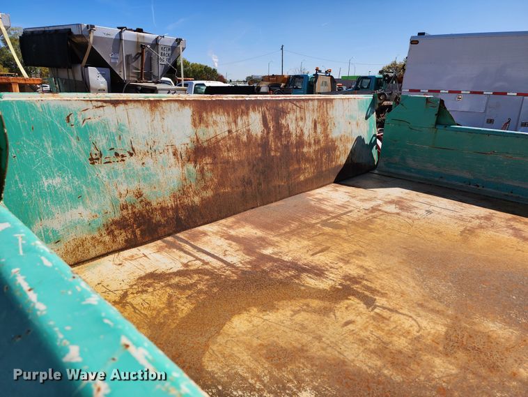 image for item DC6190 2007 International 7400  dump truck