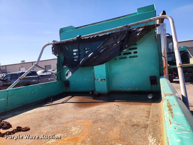 image for item DC6190 2007 International 7400  dump truck