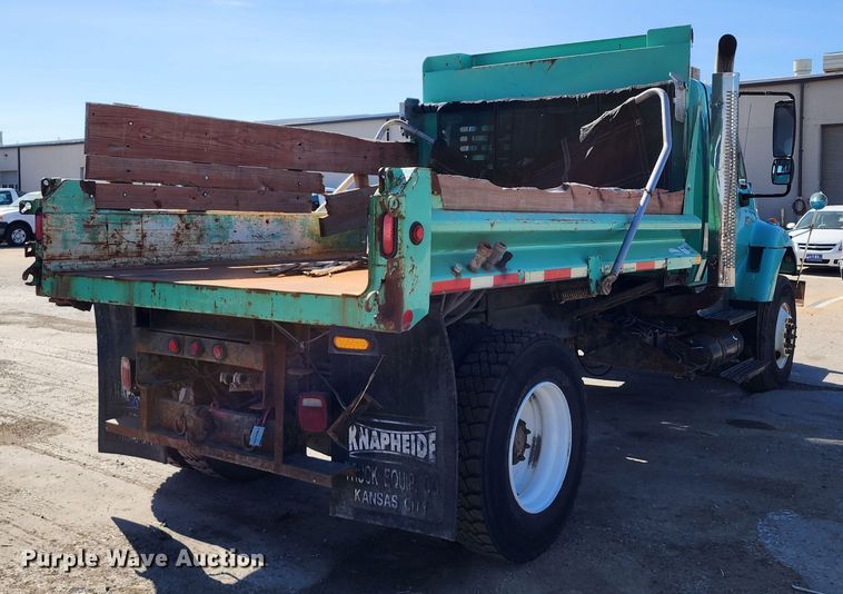 image for item DC6192 2007 International 7400  dump truck