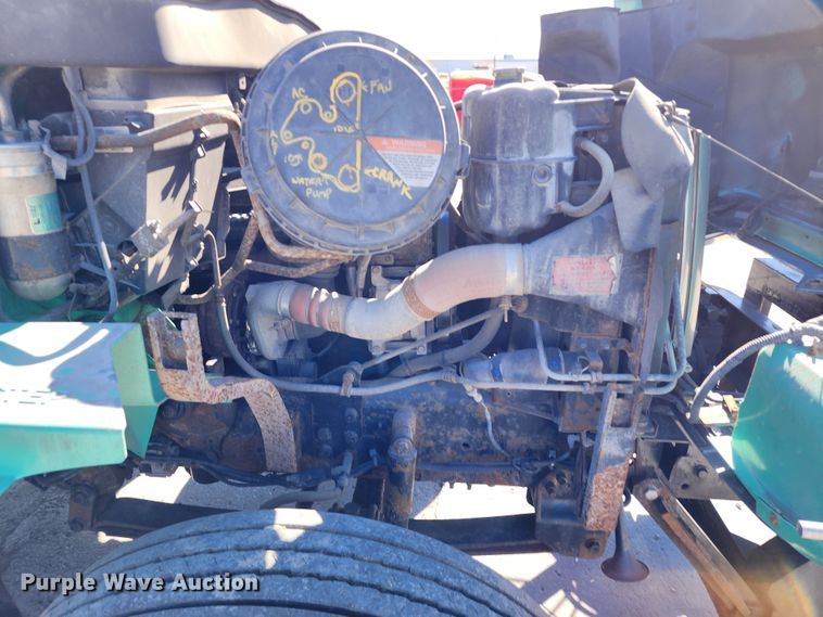 image for item DC6192 2007 International 7400  dump truck